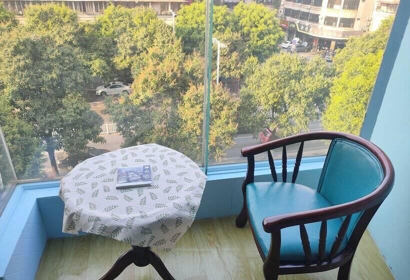 Foshan School Age Youth Hostel