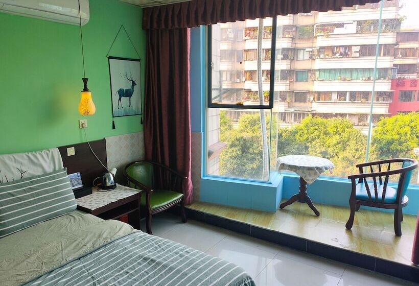 Foshan School Age Youth Hostel