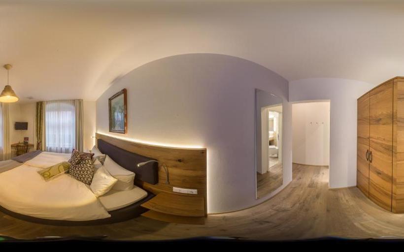 Отель Adler Oberdorf