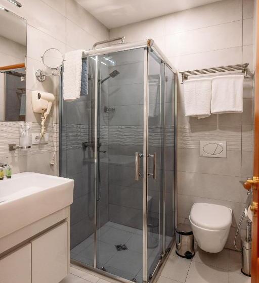 هتل Atrium Boutique