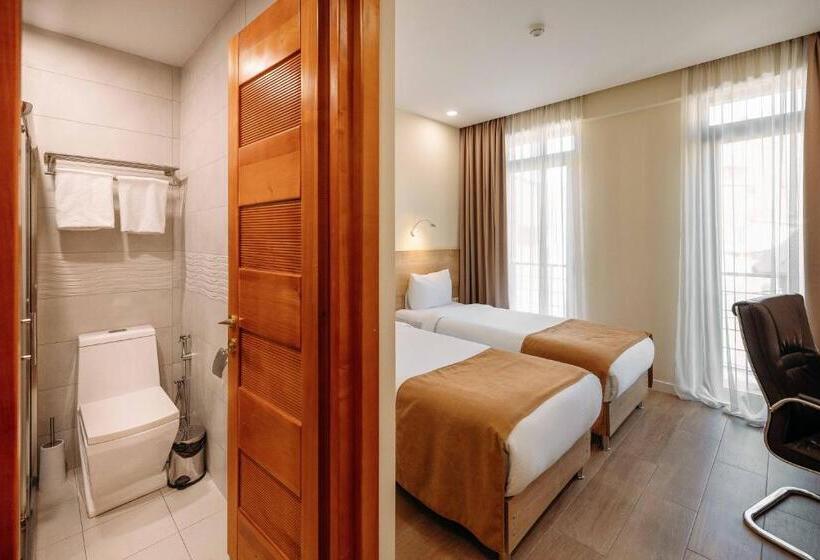 هتل Atrium Boutique