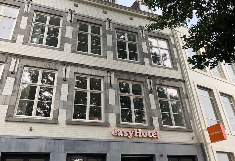 Easyhotel Maastricht City Centre