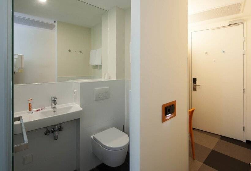 Easyhotel Maastricht City Centre