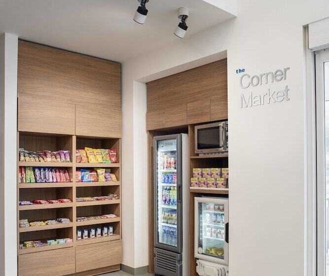 Отель Fairfield Inn & Suites By Marriott Tijuana