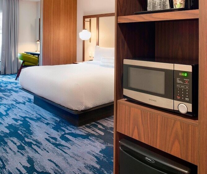 Отель Fairfield Inn & Suites By Marriott Tijuana