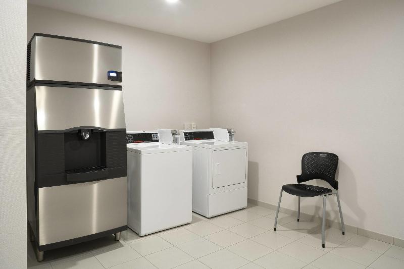 Отель Fairfield Inn & Suites By Marriott Tijuana