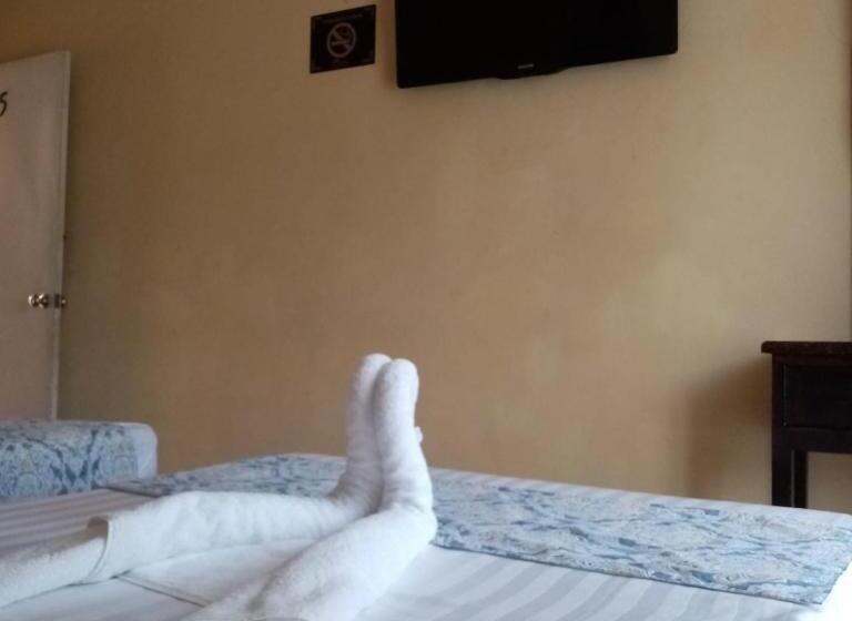 ホテル Familiar El Dorado