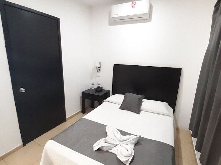 ホテル Habitat Inn