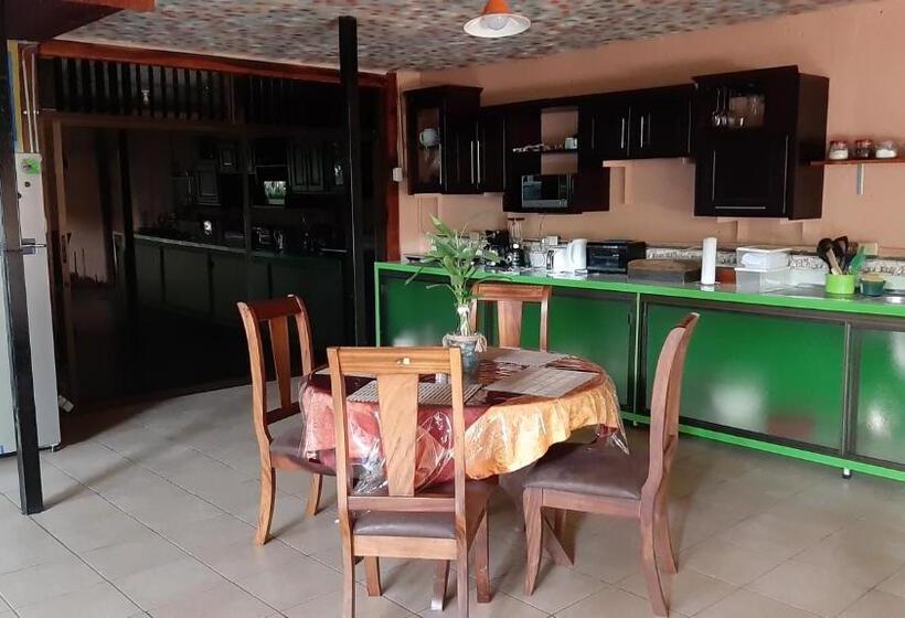 فندق Hostalito El Greco