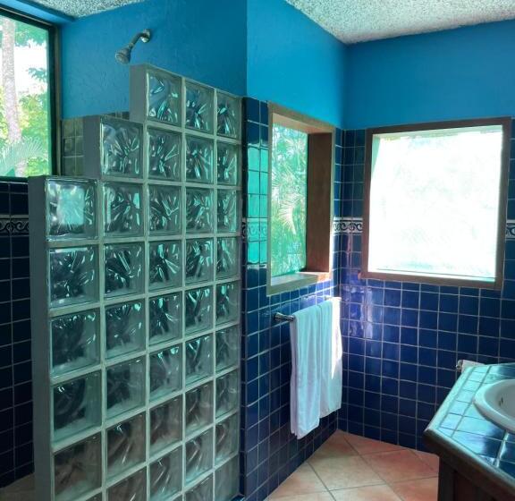 Отель Mal Pais Surf Camp