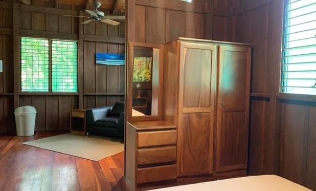 Отель Mal Pais Surf Camp