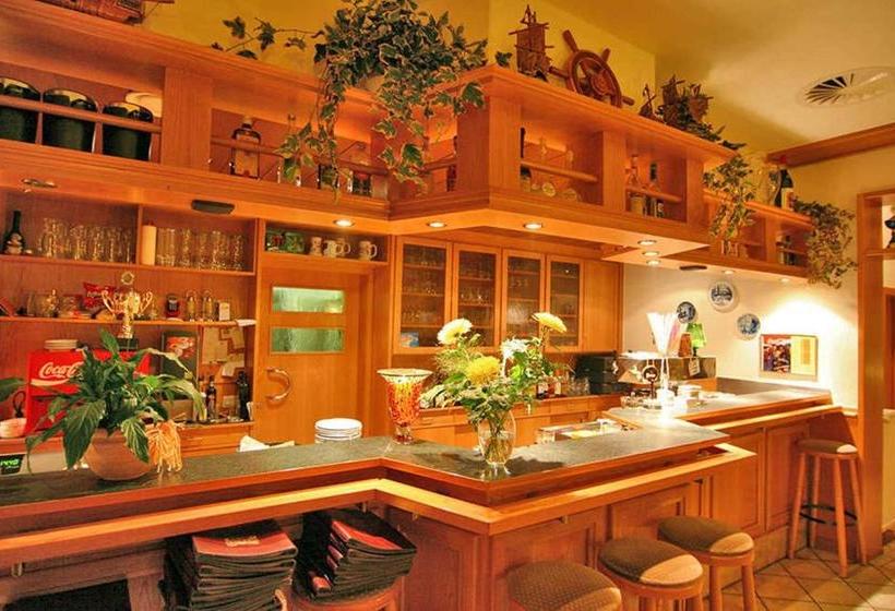 هتل Pension Radke