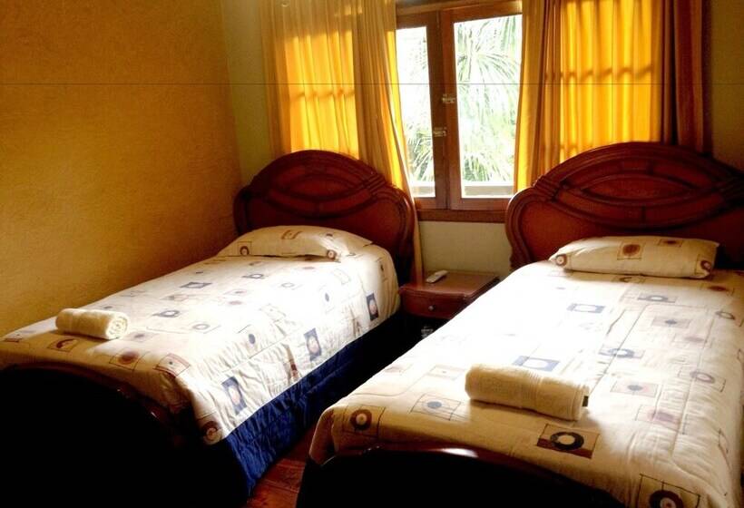 فندق Posada Real