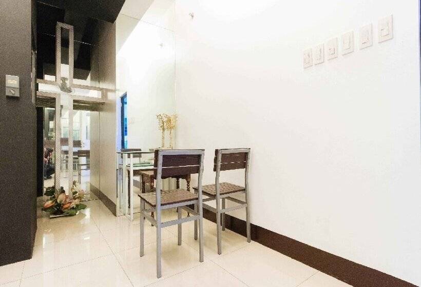 فندق Reddoorz Plus At Banawe Quezon City