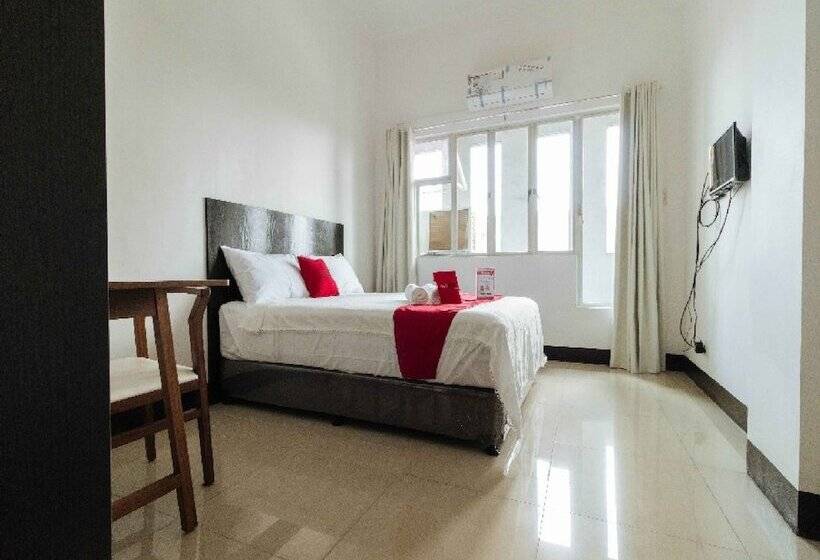 בית מלון כפרי Reddoorz Plus At Banawe Quezon City