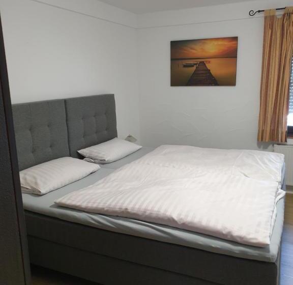 Отель Restaurant Bauernstube