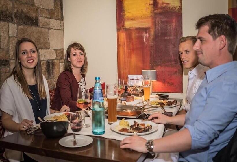 酒店 Restaurant Kochschule Rössle