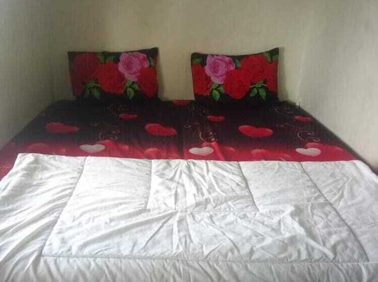 בית מלון כפרי Surya