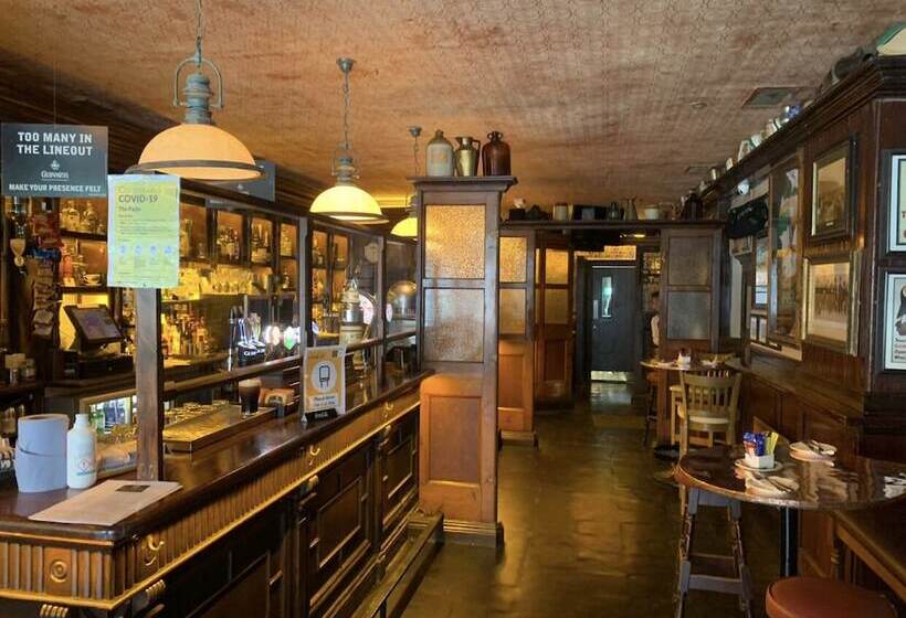 בית מלון כפרי The Draper Rooms