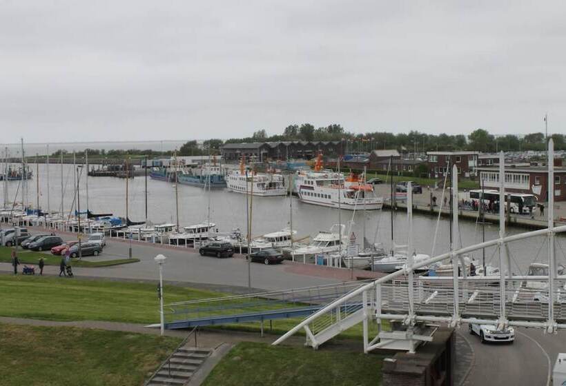 فندق Vier Jahreszeiten Bensersiel