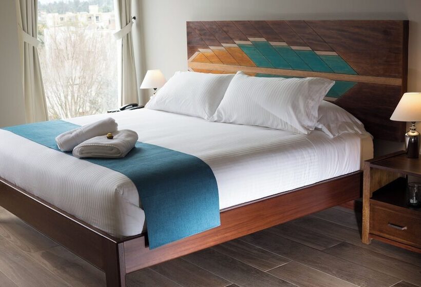 Ilalo Garden Hotel & Restaurant