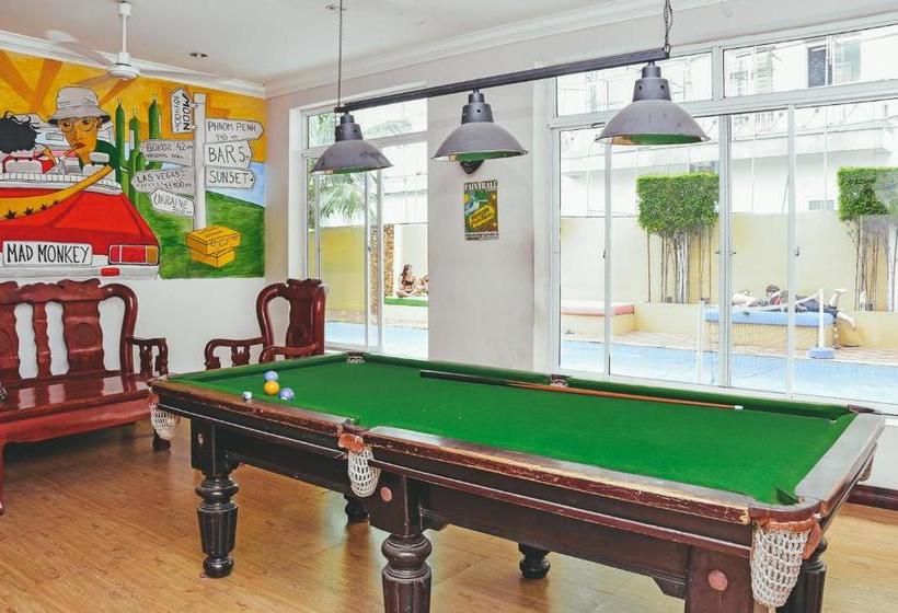 Mad Monkey Kampot Hostel   Adults Only