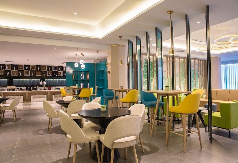 Magnotel The City Government Huludao