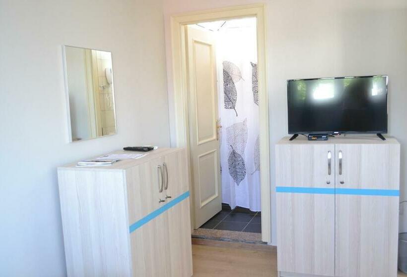 Open Doors Bed & Breakfast