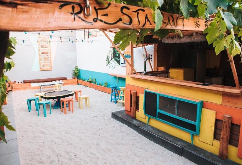 فندق صغير Kali Vice Surf Villa