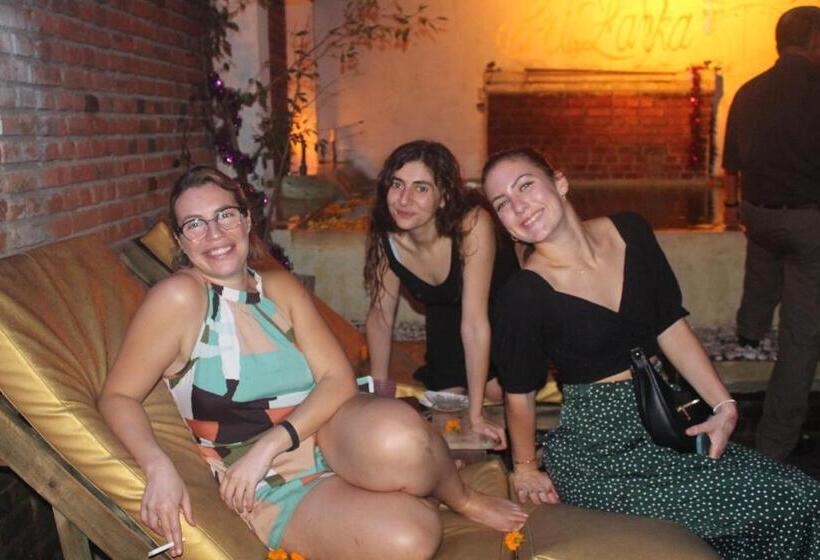 Seconds Hostel   Colombo