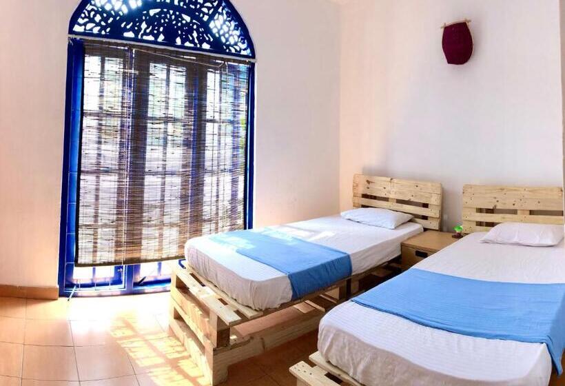 Seconds Hostel Colombo