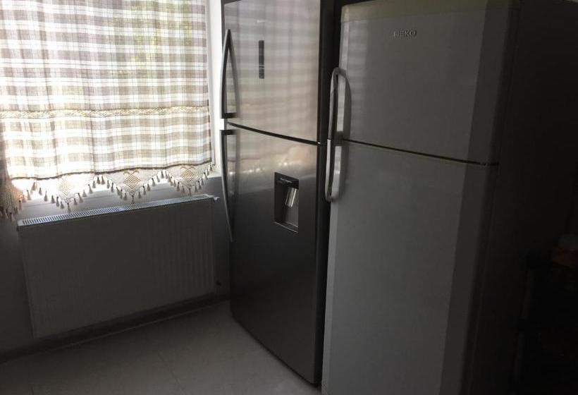 Общежитие Ortachala Summer House