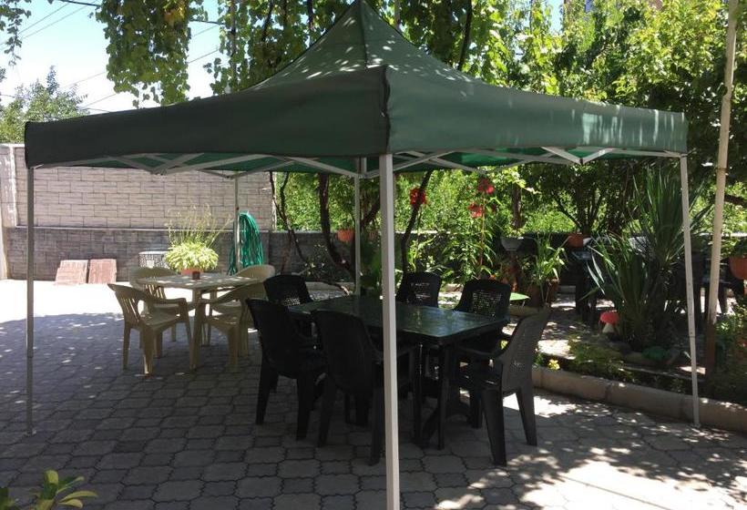 Общежитие Ortachala Summer House