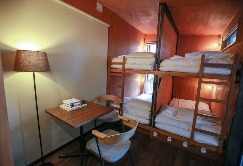 הוסטל Tinys Yokohama Hinodecho