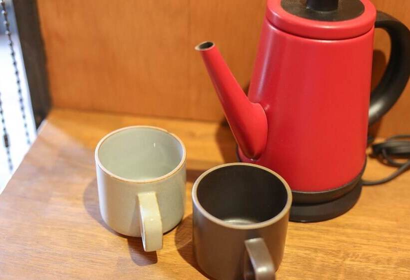 הוסטל Tinys Yokohama Hinodecho