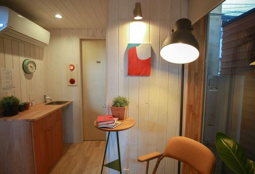 הוסטל Tinys Yokohama Hinodecho