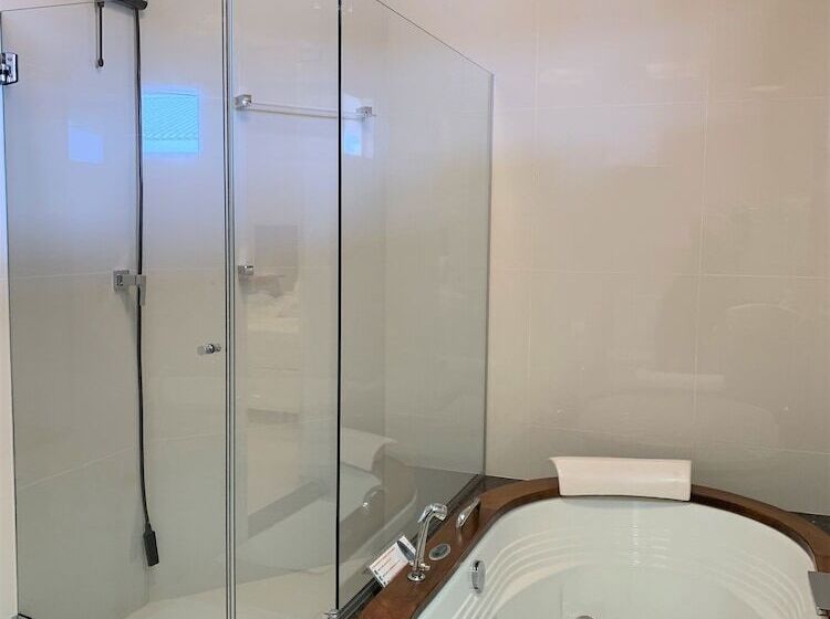 Aquarius Hotel Aquarius