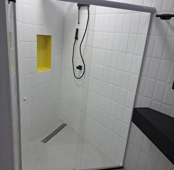 Artsy Vitoria Hostel