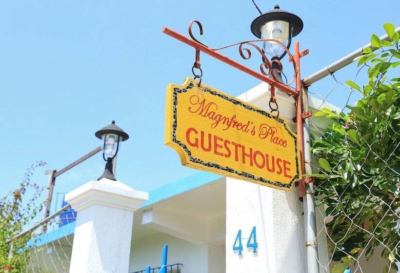 مبيت وإفطار Magnfred S Place Batanes