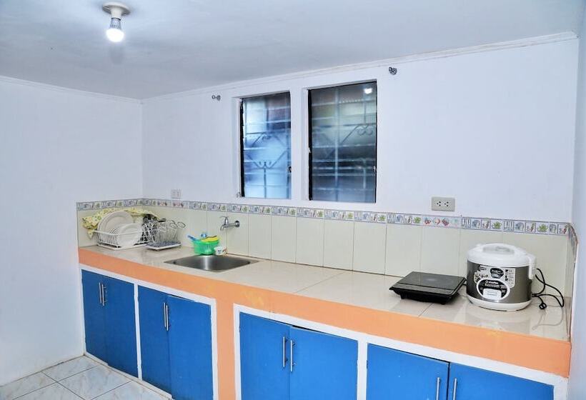 مبيت وإفطار Magnfred S Place Batanes