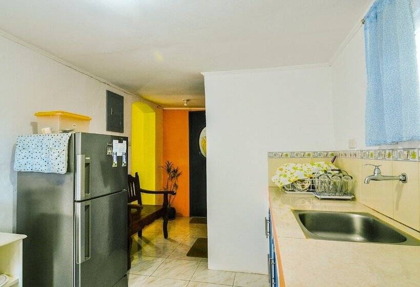 مبيت وإفطار Magnfred S Place Batanes