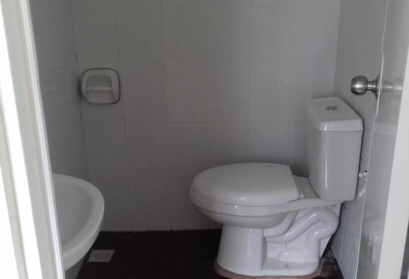 تختخواب و صبحانه R & D Island Lodge