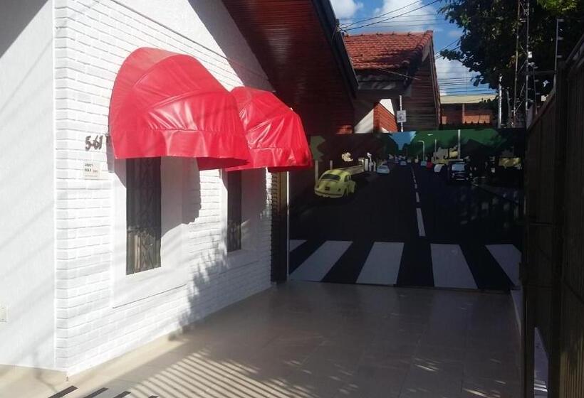 Casa Beatles Hostel Bauru