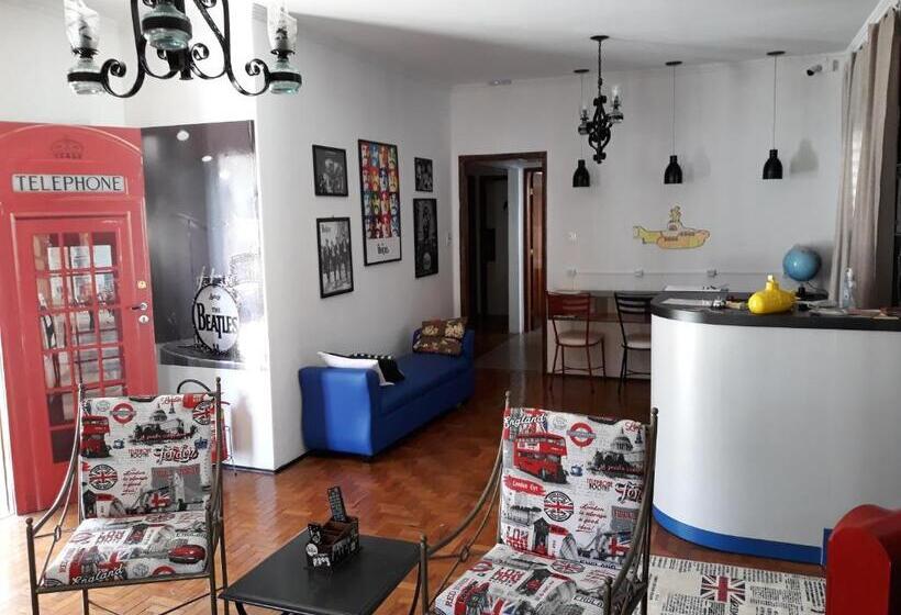 Casa Beatles Hostel Bauru
