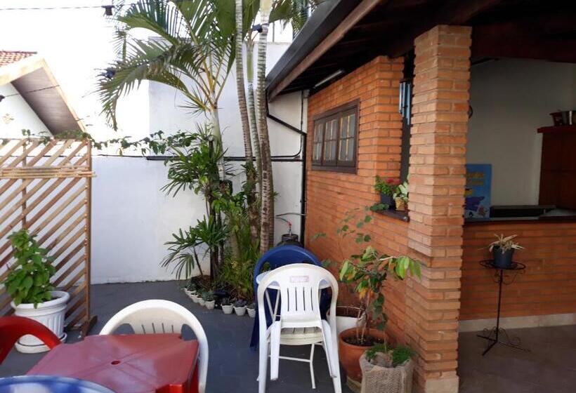 Casa Beatles Hostel Bauru