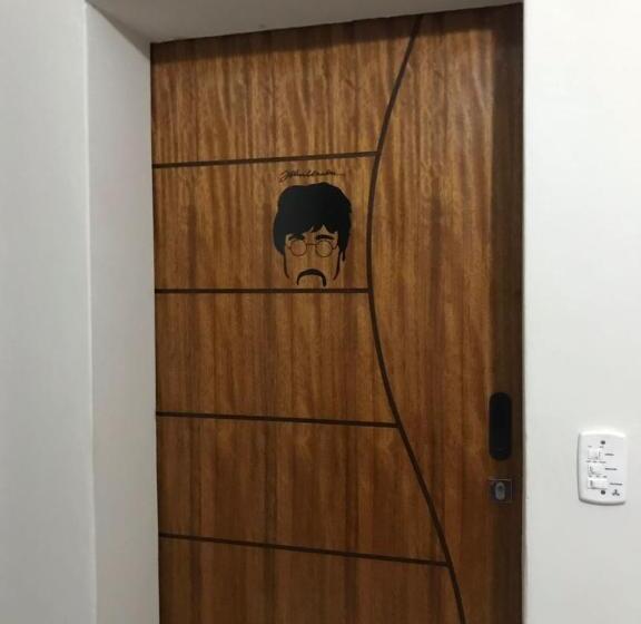 Casa Beatles Hostel Bauru