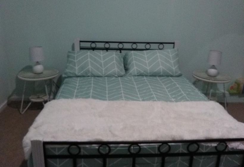 Bed and Breakfast Hilltop Escape