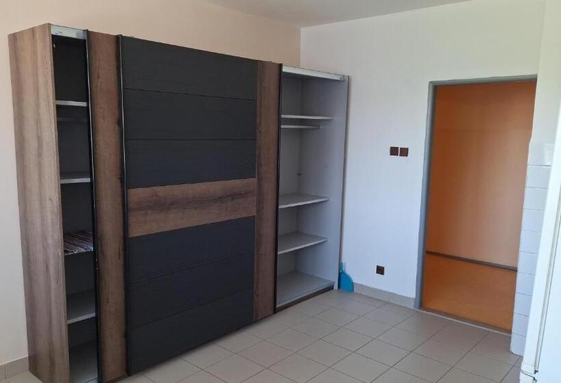 בית מלון כפרי Ak Martinov