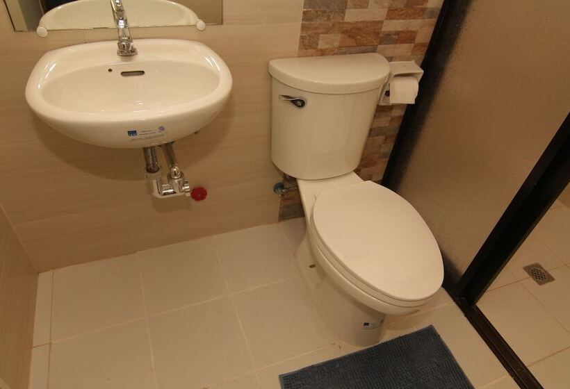 هتل Charos Dormitel