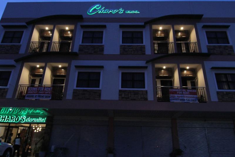 هتل Charos Dormitel
